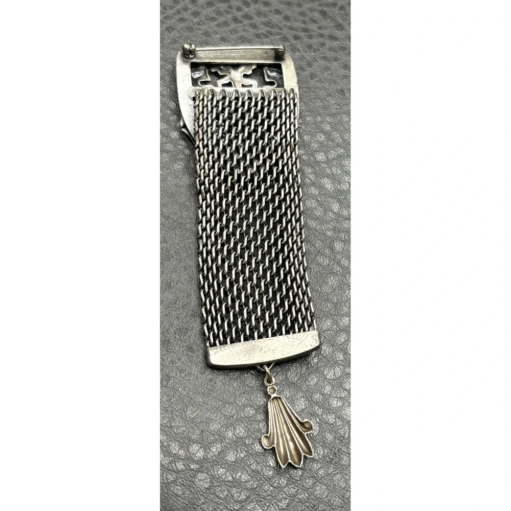 Vintage Silver Tone Ornate Baroque Mesh Brooch Pin with Shell Charm